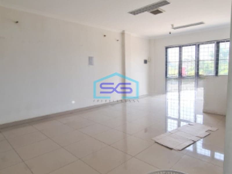 Disewakan Ruko 2 Lantai Luas Tanah 120 m² Lokasi di Gading Serpong Tangerang