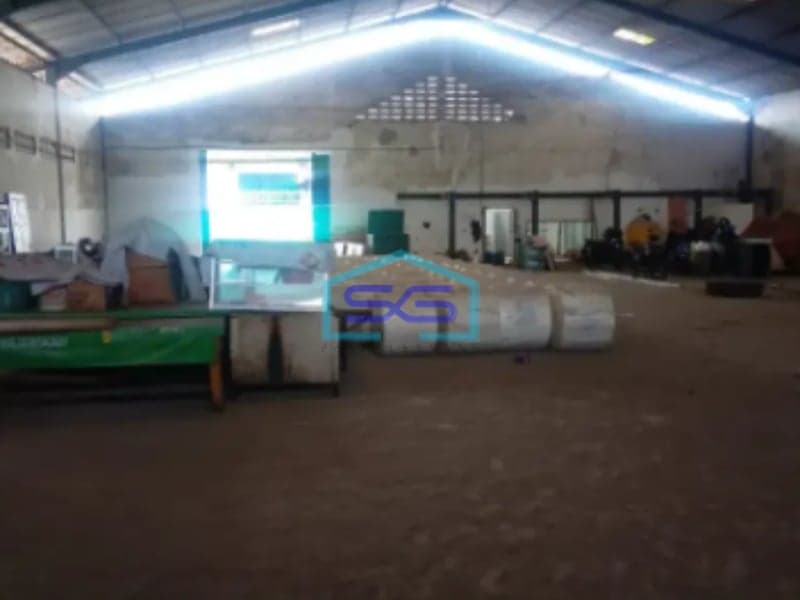 Disewakan Gudang Surimulia Margomulyo Surabaya Ada Loading dock Sebelah tol LB 966m2