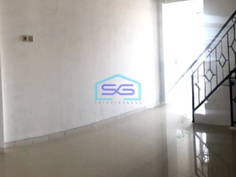 Dijual Gudang Luas Bangunan 140 m² Lokasi Tomang Jakarta Barat