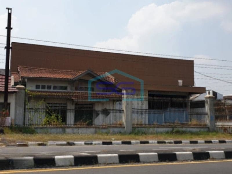 Dijual Gudang Hitung Tanah Lokasi Sangat Strategis Dekat Pintu Toll Colomadu di Kartasura Solo Jawa Tengah LT 2025m2