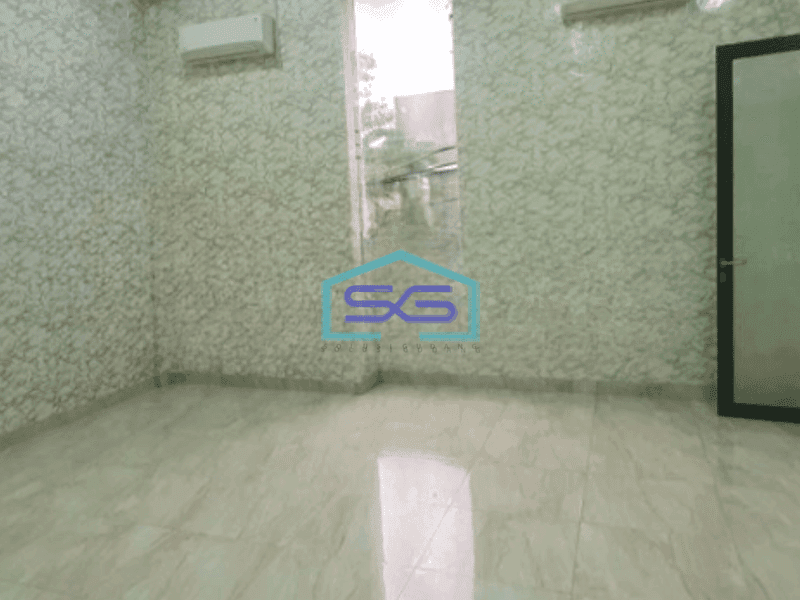 Dijual Gudang Ada Kantor dan Lift Barang Luas Bangunan  2500 m² di Cengkareng Jakarta Barat