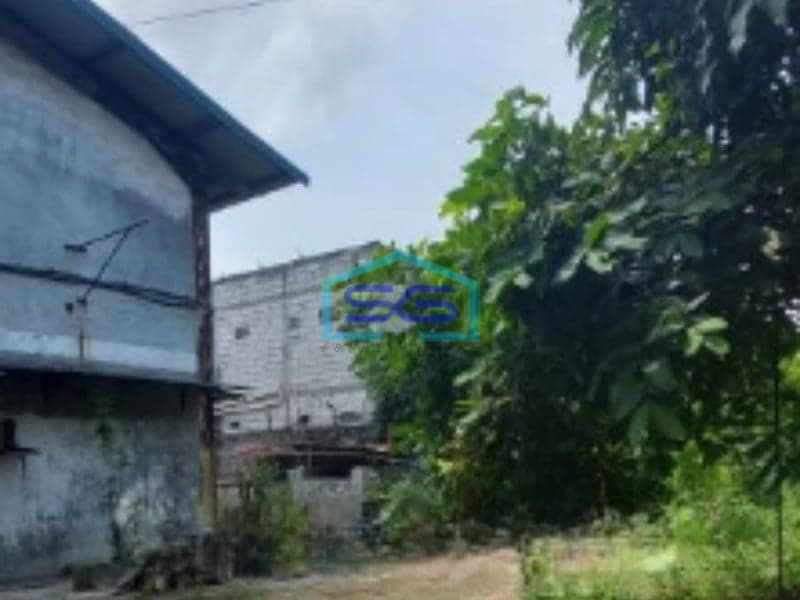 Disewakan Murah Pabrik Luas Bangunan 1500m2 Butuh Renovasi Akses Kontener 40 feet Kamal Jakarta Utara