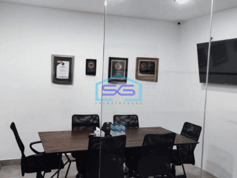 Disewakan Ruko 3 Lantai Luas Bangunan  220 m² di Meruya Jakarta Barat