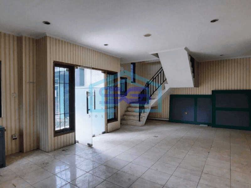 Disewakan Gedung 3 lantai Tb.Simatupang pasar minggu dekat antam