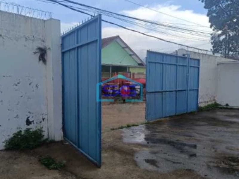 DIjual Gudang Kosong di Cipatik Bandung Luas Bangunan  700 m²