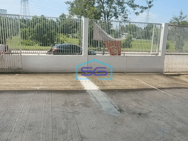 Disewakan Gudang Strategis Hook Delta Silicon 3 Sip Huni di Cikarang LT 1058m2