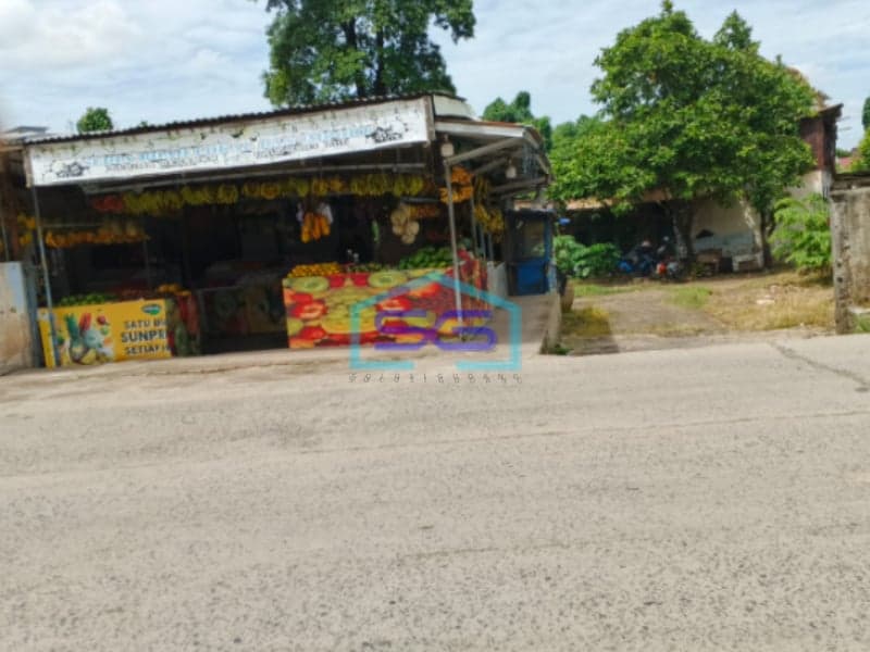 Disewakan Tanah Ada Bangunan di Sukabangun Palembang Sumatera Selatan LT 975m2