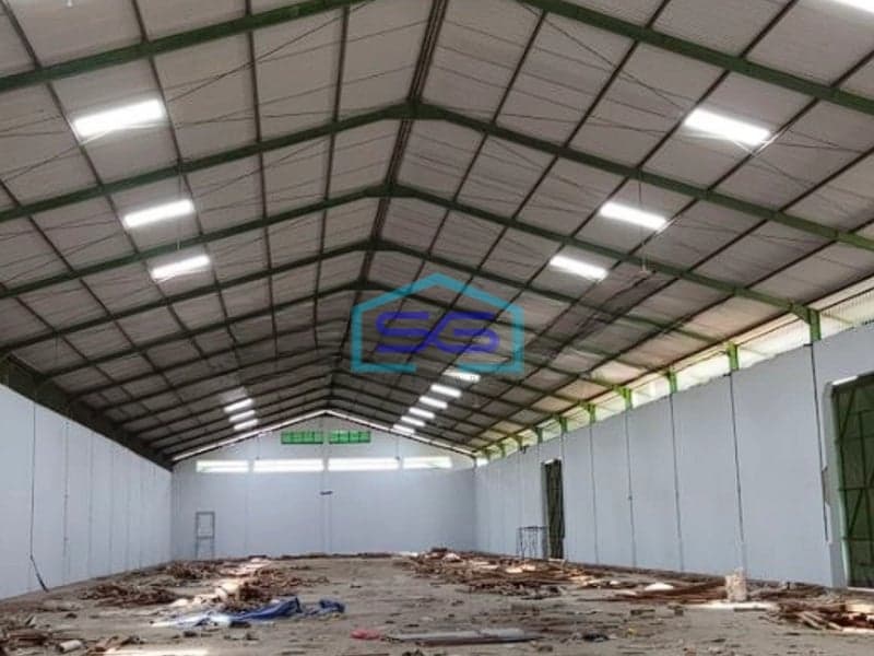 Disewakan Gudang Luas Bangunan 3900m2 SHM Terdiri Atas 3 Bagian Bangunan di Makassar