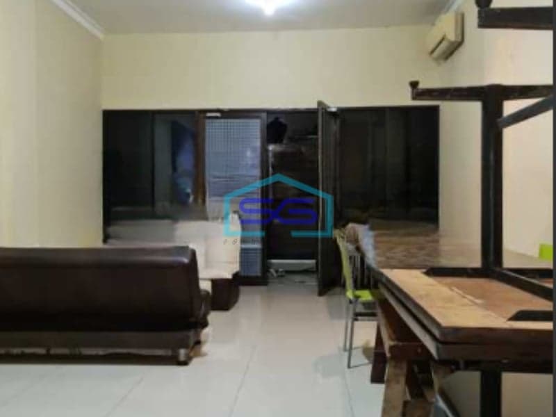 Disewakan Ruko 3 Lantai Luas Bangunan 300 m² Lokasi Siap Huni di Bekasi