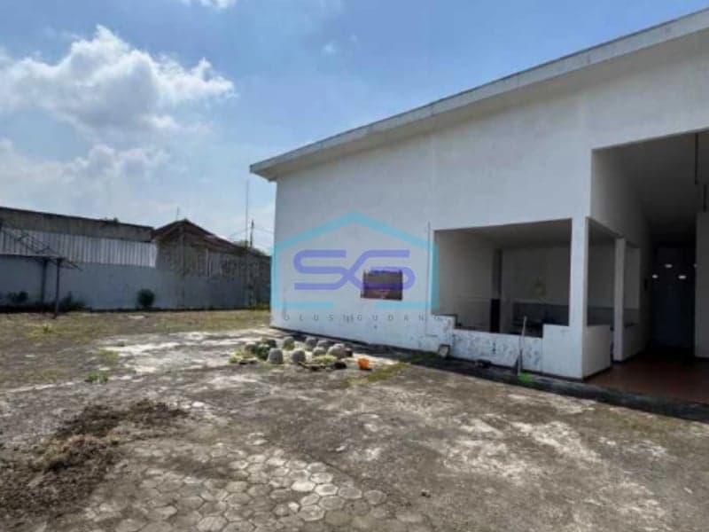 Commercial Space for Rent in Malang City, 300sqm Building Area