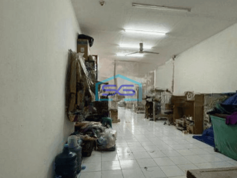 Dijual Cepat Ruko Luas Bangunan  187 m² di Duri Kosambi Jakarta Barat