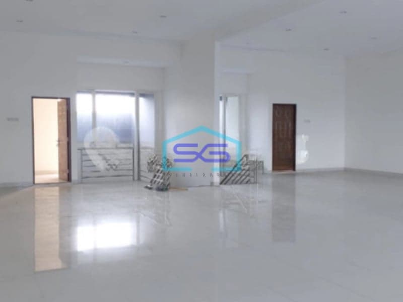 Disewakan Ruko Sangat Strategis Untuk Usaha di Colomadu Solo LB 380m2