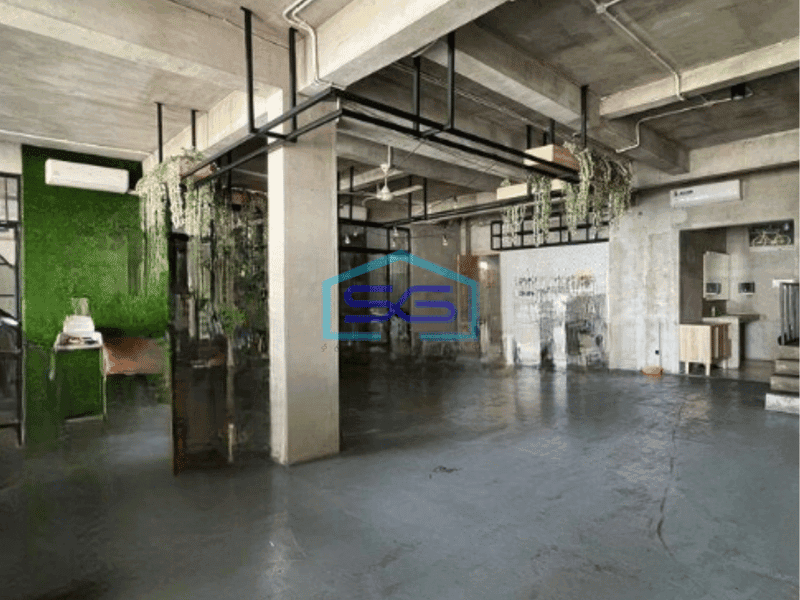 Disewakan Ruko Gandeng 3 Unit Luas Bangunan 202 m² di Gading Serpong Tangerang