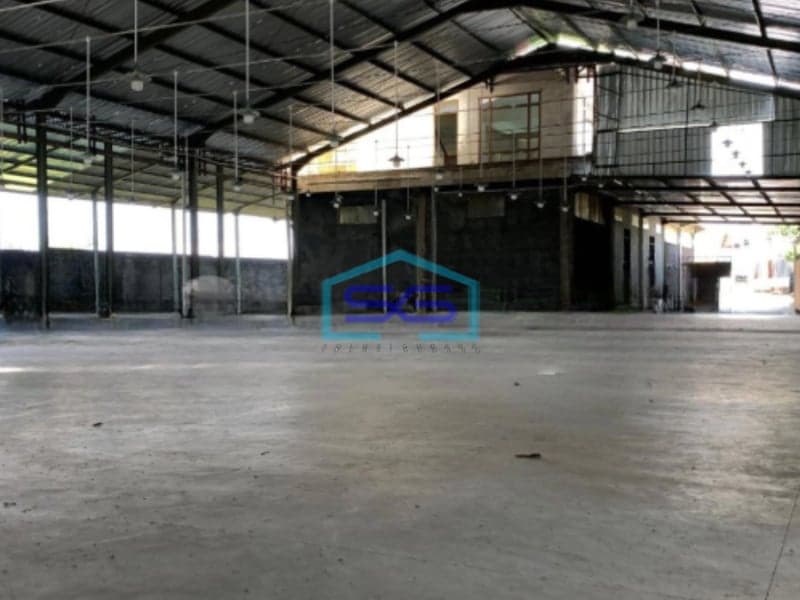 Disewakan Gudang Ada Kantor Luas Bangunan  2600 m² Lokasi Strategis di Gamping Sleman Yogyakarta