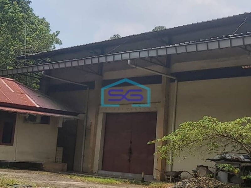 Dijual Tanah Ada Gudang Lokasi di Jalan Soak Simpur Sukarami Palembang LB 1104m2 LT 4000m2