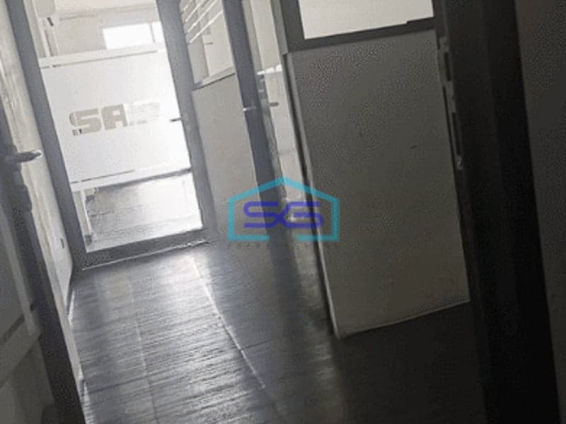 Disewakan Ruko 3,5 Lantai di Surabaya Pusat LB 202m2