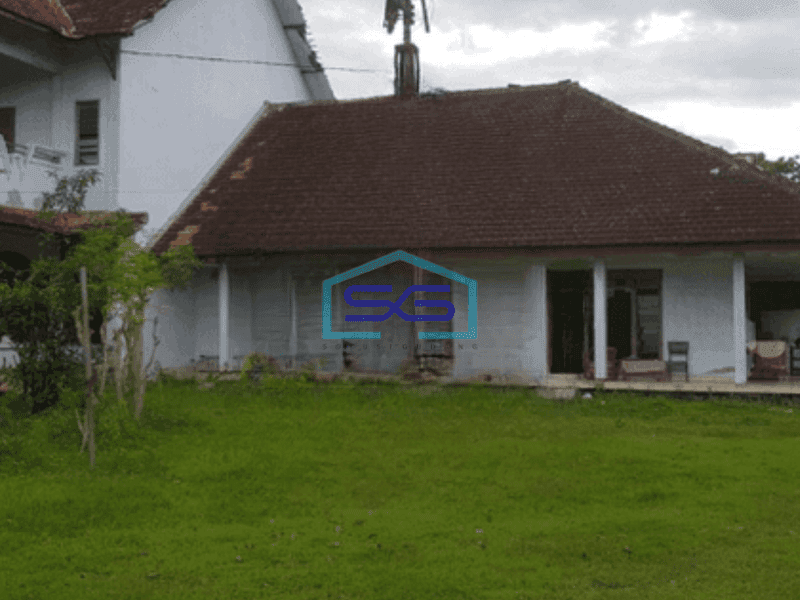 Dijual Tanah + Bangunan Termasuk Toko Dan Gudang Terletak Di Nol Jalan Raya Daerah Pasirian Lumajang