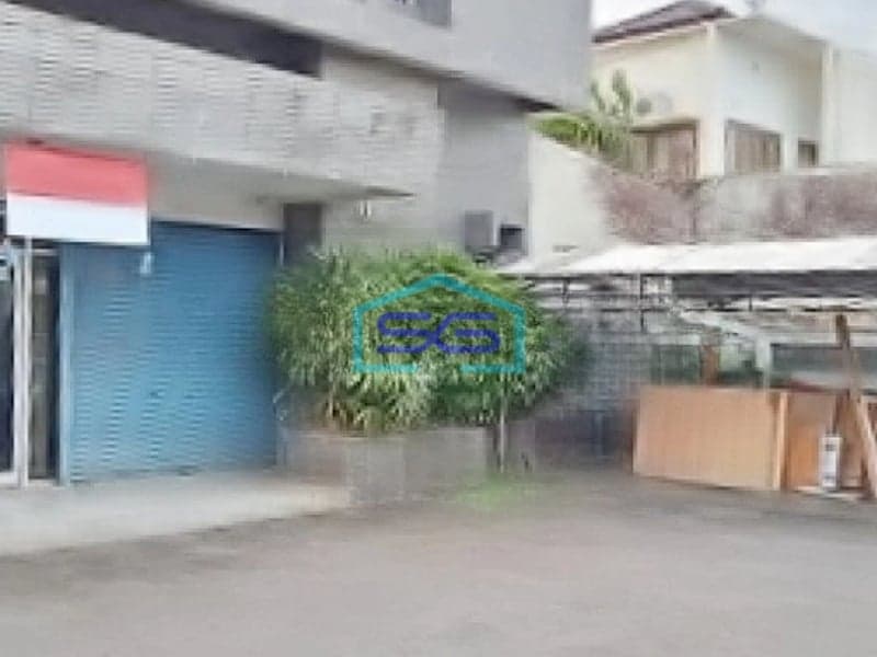 Disewakan Gudang dan Kantor Parkir Luas di Kebon Jeruk Jakarta Barat LT 811m2