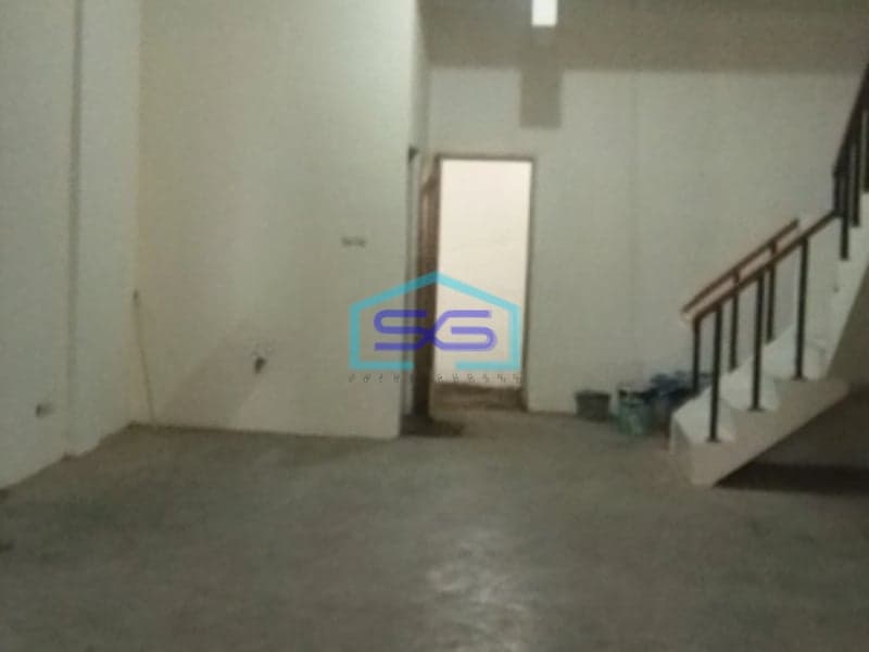 Dijual Gudang Bizpark dua lantai Di Babakan Ciparay Bandung Luas Bangunan  139 m²