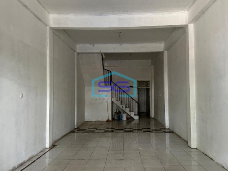 Disewakan Ruko di Jalan R Soekamto Simpang Patal Palembang Luas Bangunan 330m2