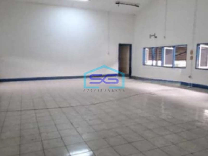 Dijual Gudang Loading Dock Karang Tengah Tangerang Siap Huni Luas Tanah 4900m2