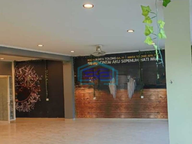 Disewakan Ruko Luas Tanah 130 m² Lokasi di Jakarta Barat