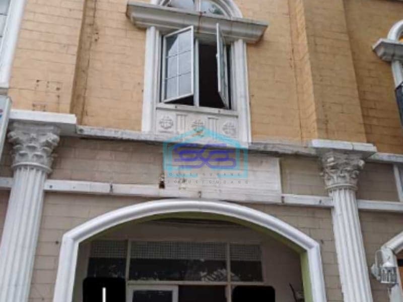 Disewakan Ruko Hadap Jalan Raya Di Bolsena Paramount Gading Serpong Tangerang Luas Bangunan  184 m²