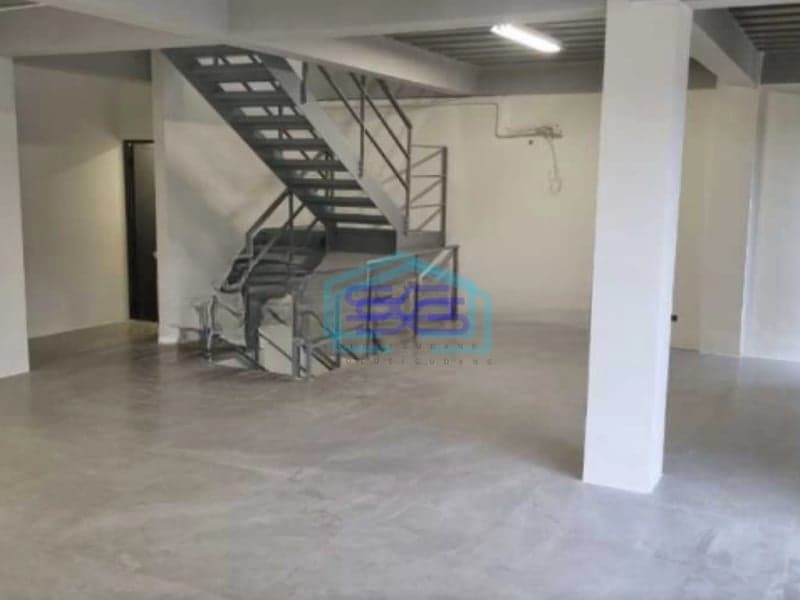 Disewakan Gudang Gandeng di Duta Indah Starhub Kota Tangerang Luas Bangunan  360 m²