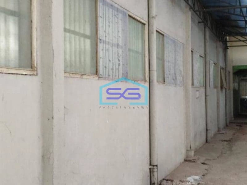 Dijual Gudang Bersih + tempat Tinggal + Mess di Dekat Tol Kopo Bandung LT 2418m2