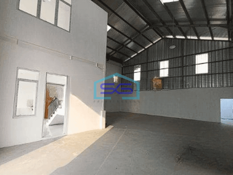 Disewakan Pabrik Standar Dalam Kawasan Central Cikarang Pusat Bekasi LT 360m2