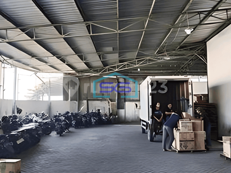 Disewakan Gudang Pojok Siap Pakai, Margomulyo Komplek Surimulia, Dekat Kalianak, Surabaya