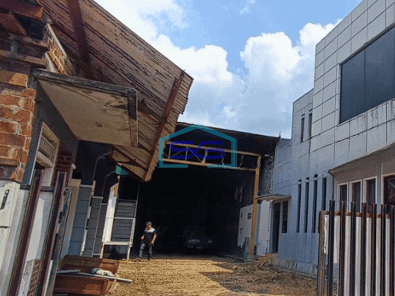 Disewakan Ruang Usaha di Papandayan Semarang LT 560m2