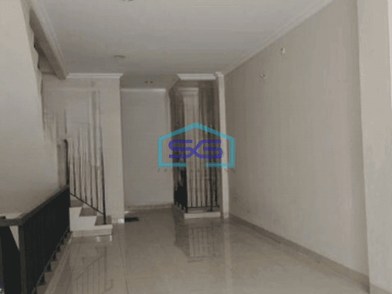 Disewakan Ruko Luas Bangunan 236 m² di Green Lake City Jakarta Barat
