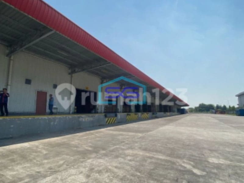Disewakan Gudang Dalam Kawasan Industri DI Cikarang Pusat Bekasi Luas Bangunan 6432 m²