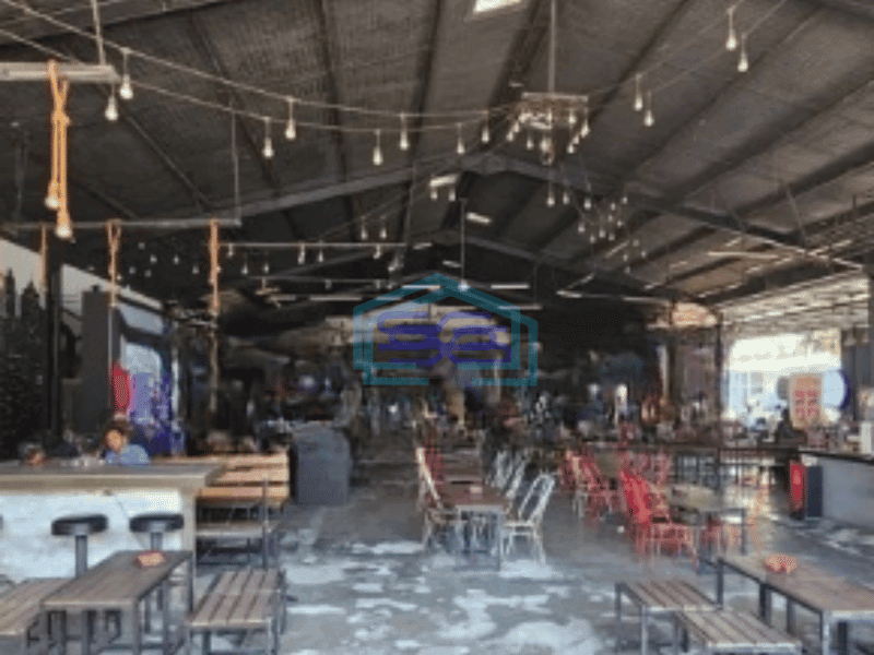 Disewakan Ruang Usaha Cocok Buat Cafe Rumah Makan Parkir Besar di Margorejo Deretan Gacoan Papaya