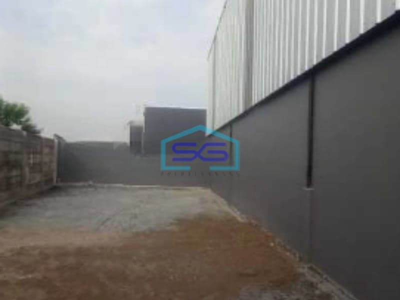 Disewakan Pabrik Baru Renovasi Bagus Siap Huni di Cikarang Bekasi LB 1127m2