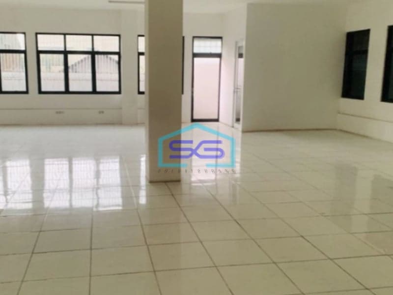 Disewakan Ruang usaha dan Gedung Cocok Untuk Kantor di Lengkong Bandung LB 1082m2