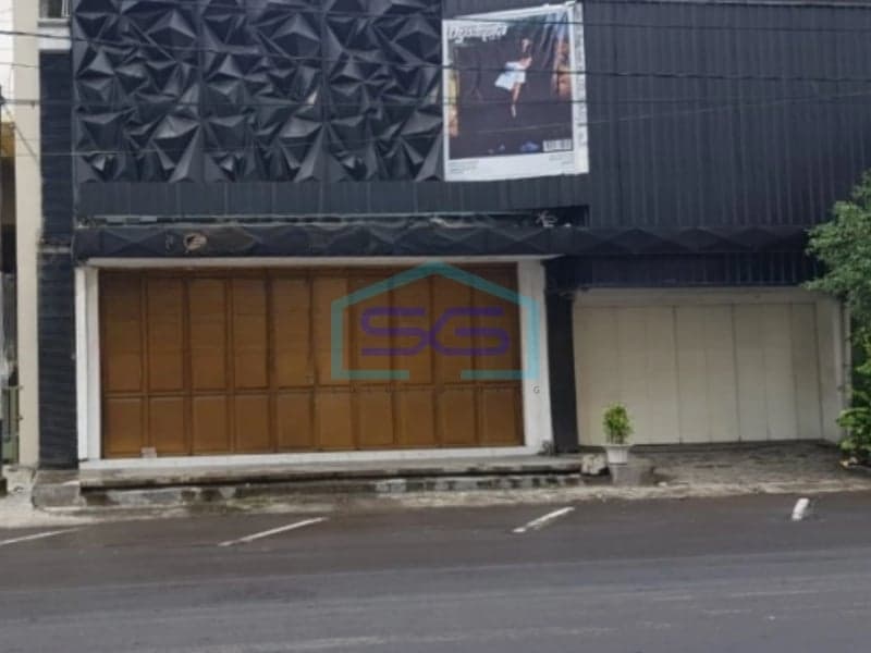 Dijual Ruko Lokasi Sangat Strategis di Kawasan Bisnis Singosaren Pasar Kliwon, Solo Jawa Tengah LT 386m2