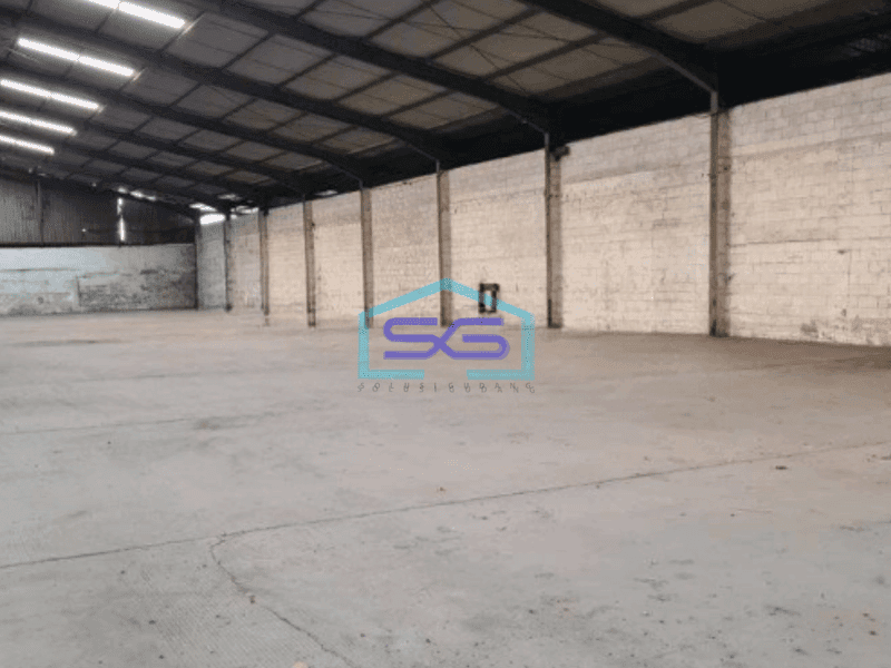 Disewakan Gudang Pinggir Jalan Raya Pluit Jakarta Utara Luas Bangunan  2211 m²