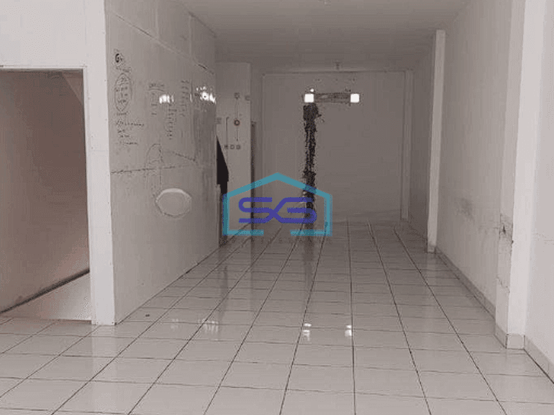 Disewakan Ruko di Uwung Jaya Cibodas Tangerang LB 135m2