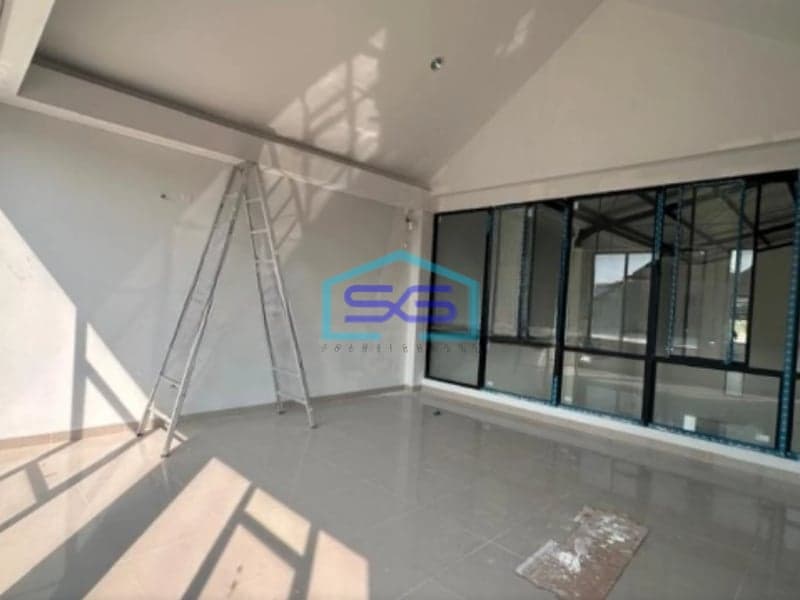 Disewakan Gudang Bizpark PIk 2 Jakarta Utara Luas Bangunan  360 m²