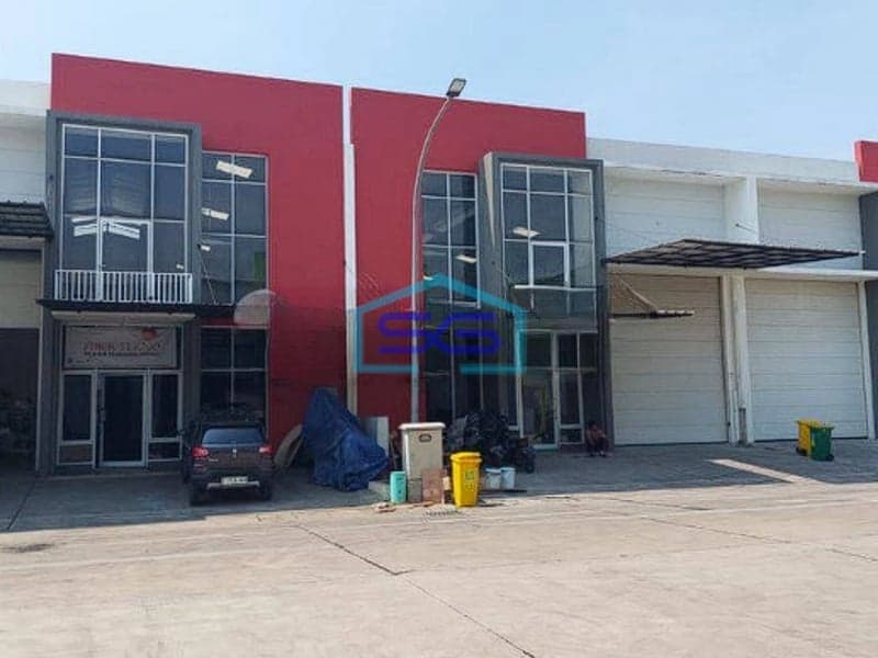 Disewakan Gudang Siap Pakai Luas Tanah 360m2 di Bizpark 3 Bekasi Barat