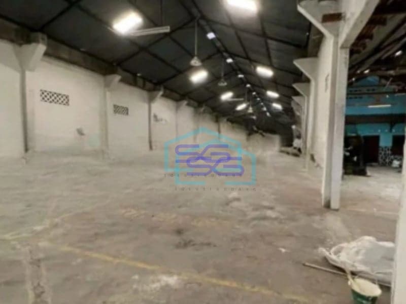 Disewakan Gudang Ada Kantor Akses Container Luas tanah  2000 m² Lokasi Sewon Bantul Yogyakarta