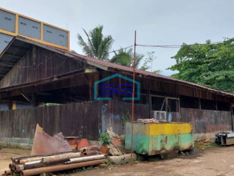 Dijual Cepat Gudang di Jl.Damanhuri Samarinda Luas Bangunan  2000 m²