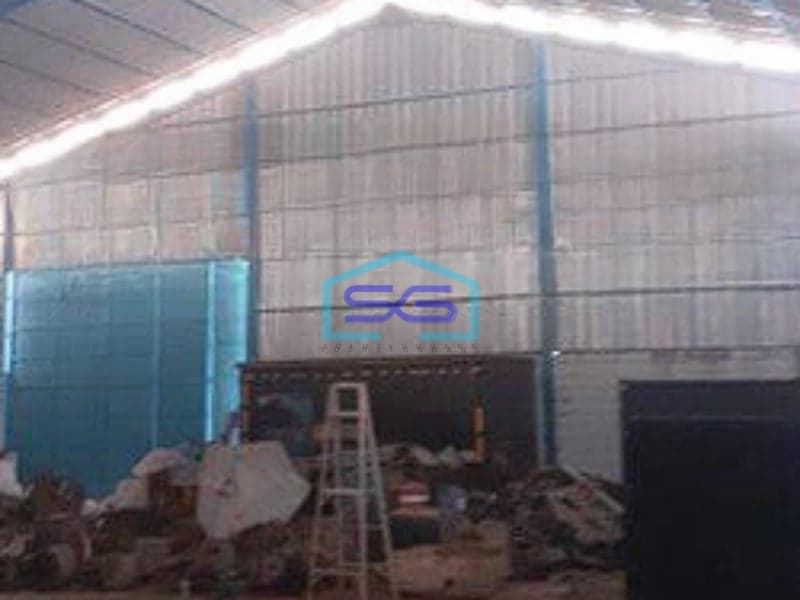 Disewakan Gudang Bagus Masuk Container 40 Feet Lokasi di Gunung Putri Bogor LT 2500m2