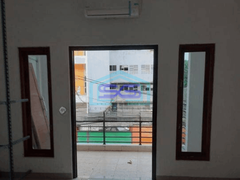 Disewakan ruko duri kepa jakarta barat lokasi bagus