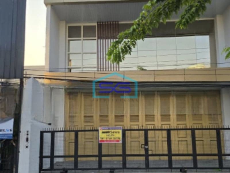 Disewakan Ruko 2 Lantai Luas Tanah 223 m² Lokasi Semarang