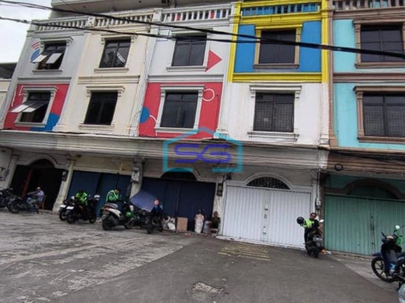 Disewakan Ruko 4 Lantai Lokasi Strategis Di Tebet Jakarta Selatan LB 300m2