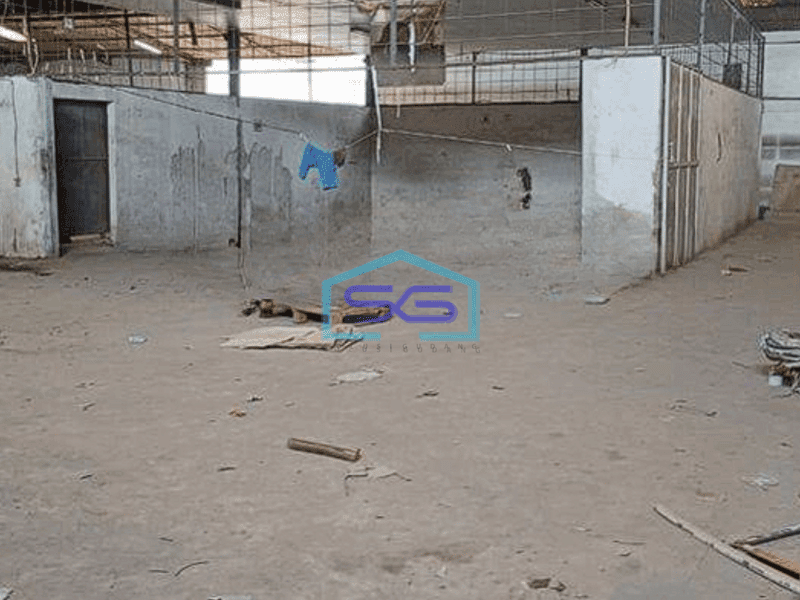 Disewakan gudang bebas bajir bagus 1600m2 di Cipondoh