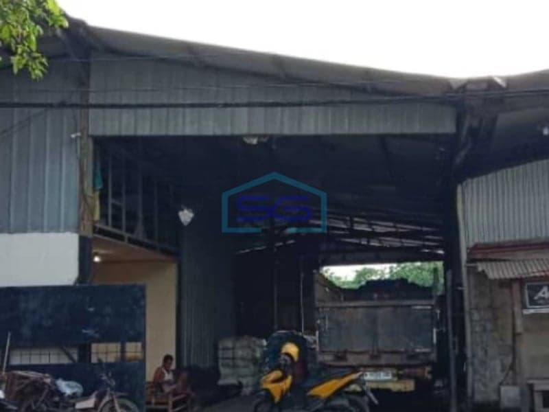 Dijual Gudang Luas Bangunan 700 m² Lokasi di Curug Tangerang